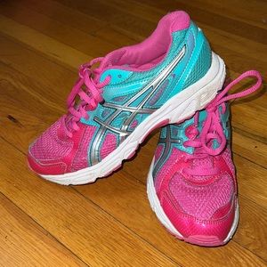 ASICS Gel Contend 2 size 6.5/7